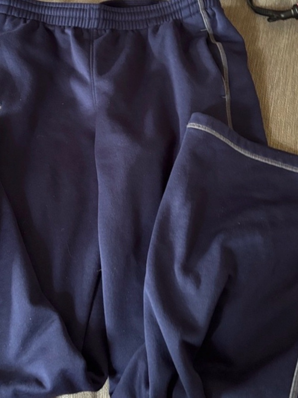 Youth Large Under Armour Sweatpants Blue and Grey excellent condition
